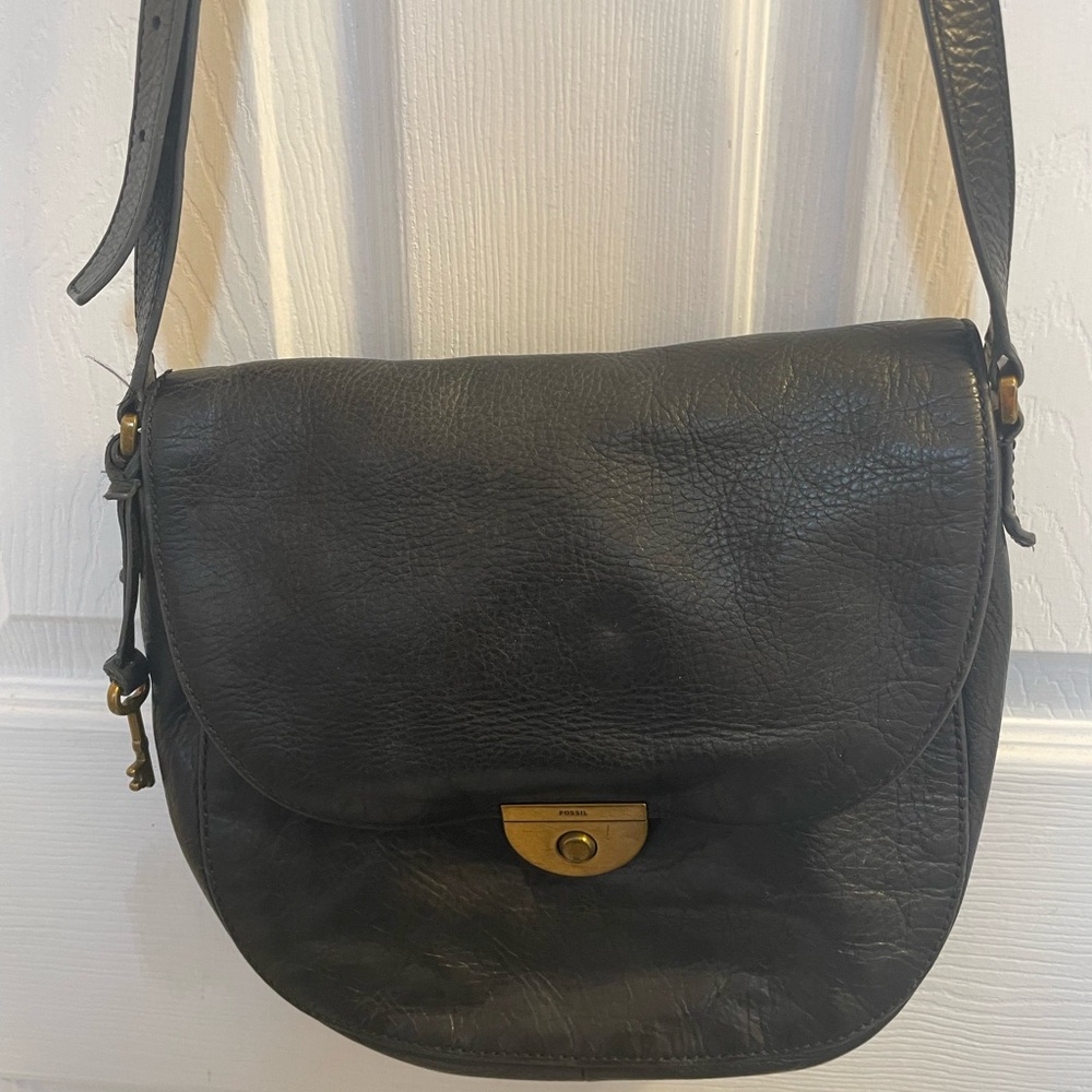 Fossil Emi Saddlebag -  Black Leather Adjustable Crossbody Bag - large size